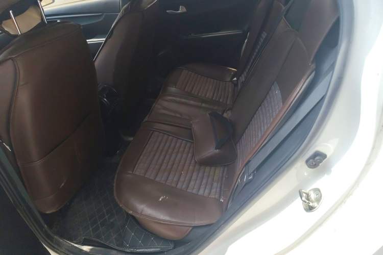 Used Kia K2 2017 Sedan 1.4L Manual Transmission GLS