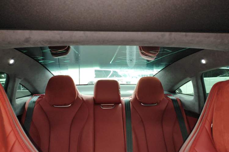 Used Hima Luxeed S7 2025 855 km Max Headliner