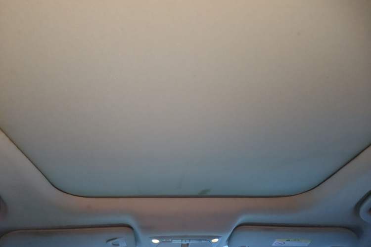 Used Nissan Murano 2019 2.5L XL Two-Wheel Drive Smart Connect Luxury Edition China VI Standard Headliner