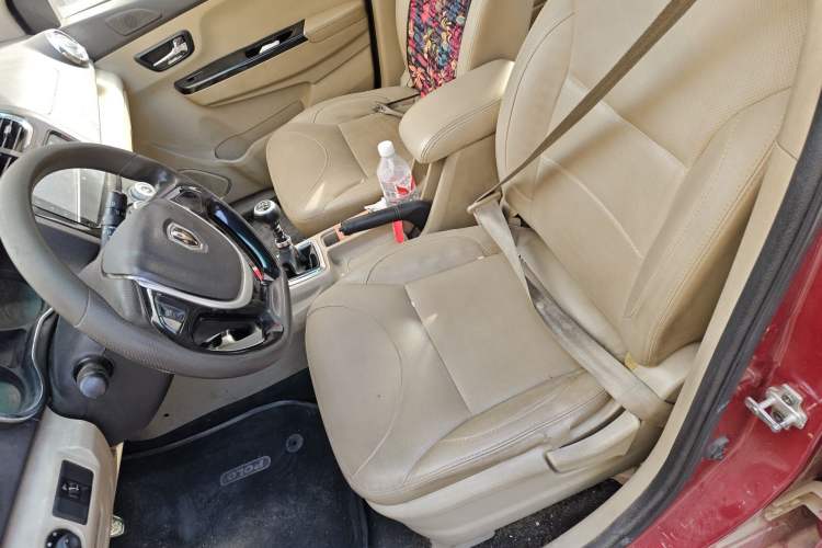 Used Jinbei 750 2015 1.5L Flagship Model