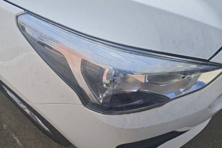 Used Haval M6 2019 1.5T Manual Two-Wheel Drive Urban Version China VI Standard
