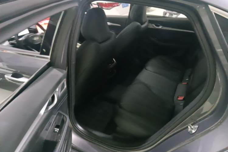 Used Geely Auto Preface 2025 Dongfang Yao 1.5TD Kunlun Edition
