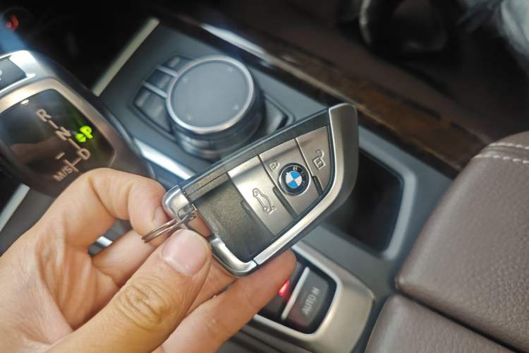 Used BMW X5 2017 xDrive28i
