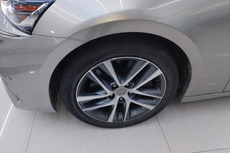 Used Lexus IS 2017 300 Leading Edition
