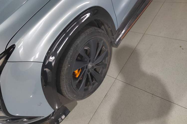 Used CHANGAN UNI-T 2021 1.5T Sport Edition Flagship Version Left Front Wheel Hub