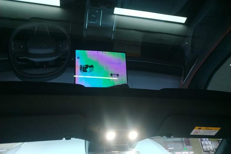 Used ONVO L60 2025 Model—85 kWh All-Wheel-Drive Version