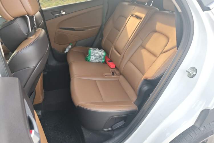 Used Hyundai Tucson 2015 1.6T Dual-Clutch Two-Wheel-Drive Smart Model
