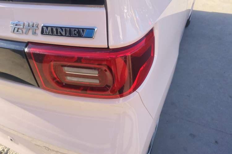 Used Wuling Hongguang MINIEV 2022 Macaron Fashion Edition Lithium-Nickel-Cobalt-Alpha-oxide
