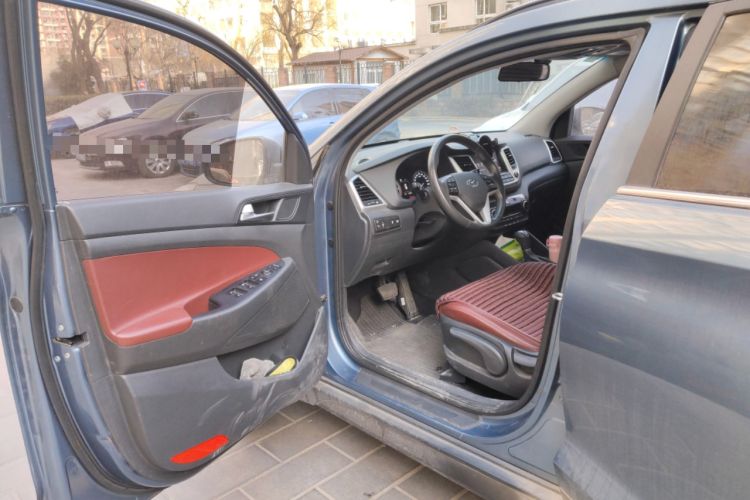 Used Hyundai Tucson 2015 1.6T Dual-Clutch Two-Wheel-Drive Leading Model