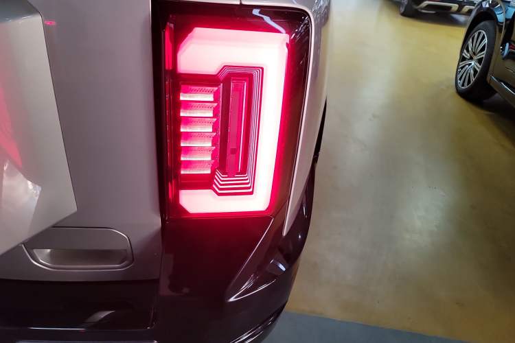 Used Formula Leopard Leopard 8 2025 Smart & Brave Flagship Edition 7 Seats