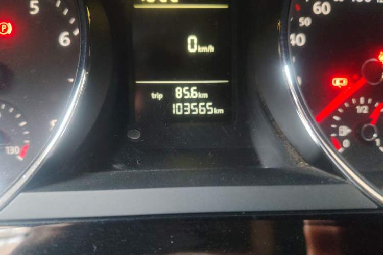 Used Volkswagen Sagitar 2015 230TSI Manual Comfort Version