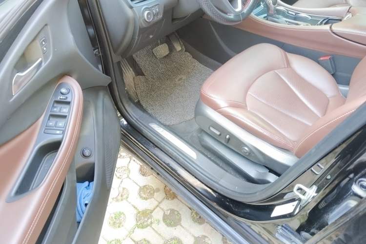 Used Buick Envision 2021 532T Two-Wheel-Drive Luxury Version