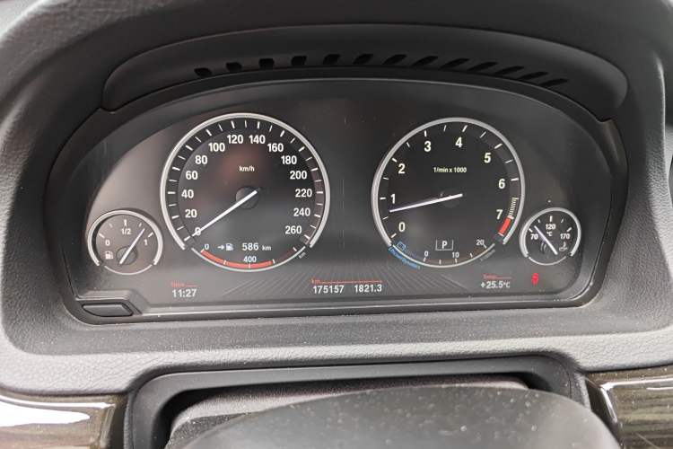Used BMW 5 Series GT 2014 535i Luxury Edition Instrument Cluster