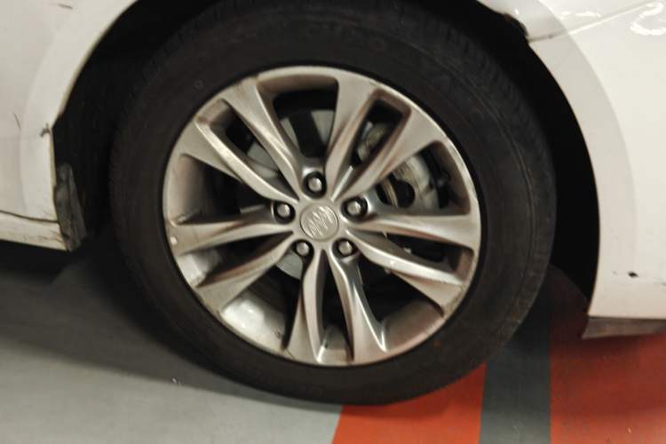 Used Buick Verano 2018 Sedan 20T Dual-Clutch Leading Model
