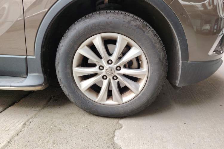 Used Buick Envision 2014 28T Four-Wheel Drive Luxury Model Right Front Wheel Hub