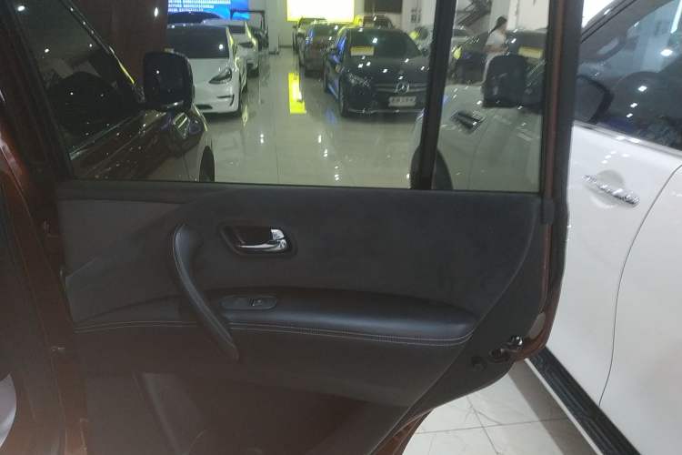 Used Nissan Patrol 2018 Y62 4.0 XE Middle East
