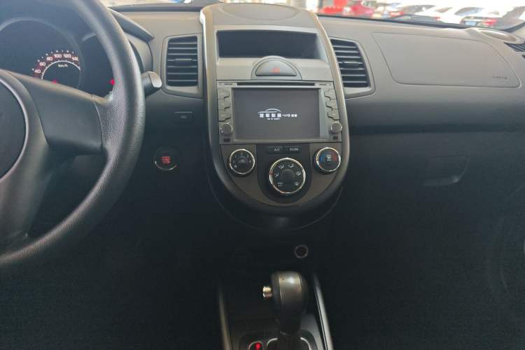 Used Kia Soul 2013 1.6L AT GL
