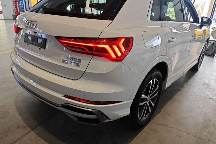 Used Audi Q3 2020 35 TFSI Ambition Dynamic Edition Right Rear Taillight