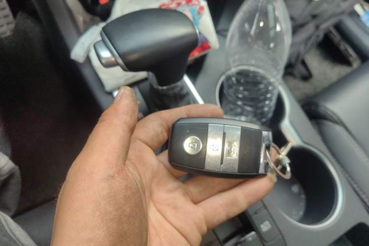 Used Kia KX5 2017 1.6T Automatic Two-Wheel Drive 15th Anniversary Special Edition DLX Vehicle Key