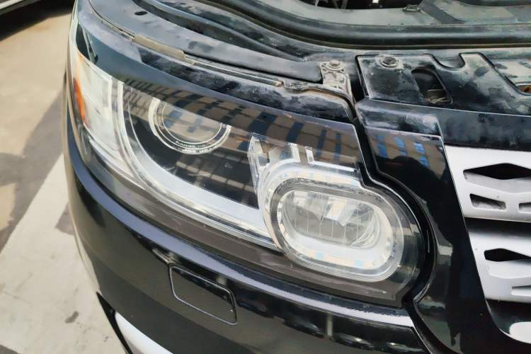 Used Land Rover Range Sport 2014 3.0T V6 Gasoline Version U.S. Specification Right Front Headlight