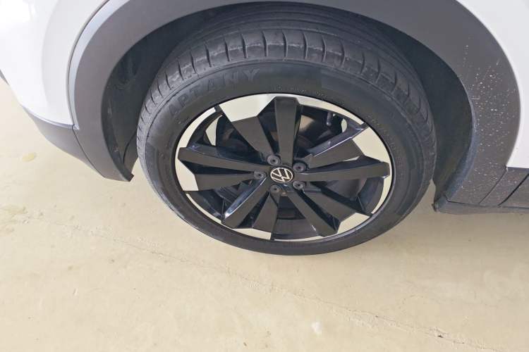 Used Volkswagen Tacqua 2020 280TSI DSG EnjoyPro Left Front Wheel Hub