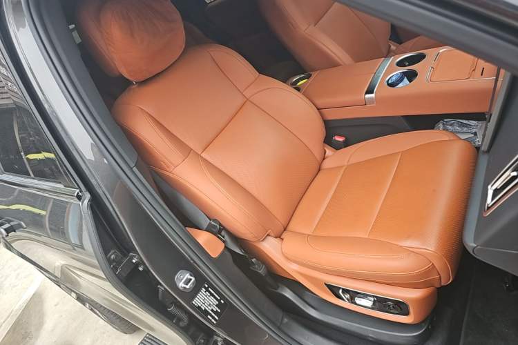 Used Li Auto L8 2024 Ultra Model
