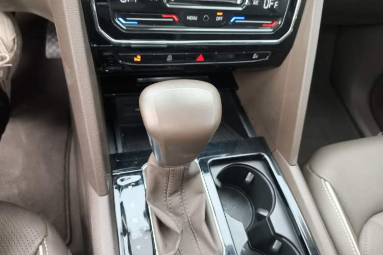 Used Volkswagen Viloran 2020 380TSI Prestige Edition
