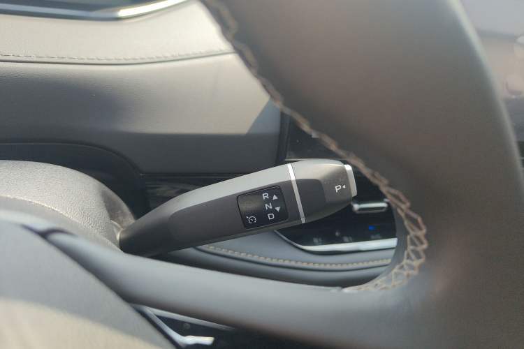 Used CHANGAN NEVO Q05 2025 Truly Delicious Version 125 Deluxe Edition Gear Lever