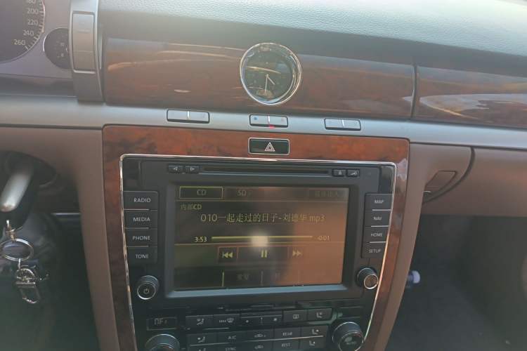 Used Volkswagen Phaeton 2014 3.0L Business Model
