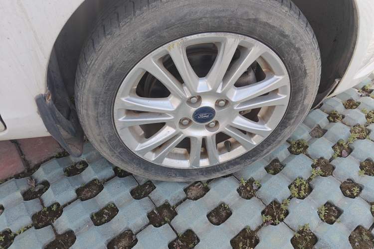 Used Ford Fiesta 2013 Hatchback 1.5L Automatic Fashion Edition