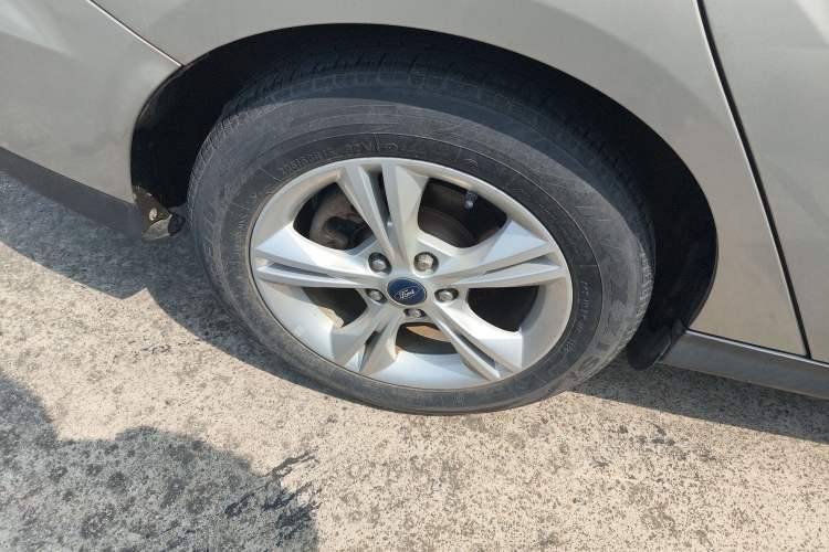 Used Ford Focus 2015 Sedan 1.6L Automatic Comfort Model
