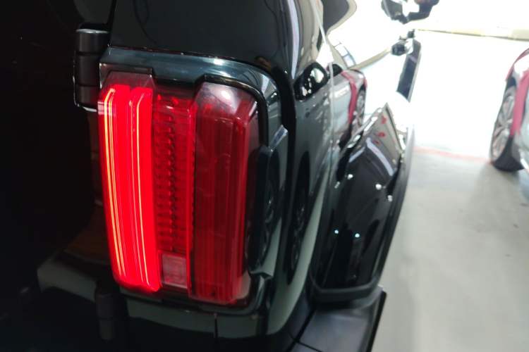 Used Tank 300 2023 City Edition 2.0T—Stylish as Ever Right Rear Taillight