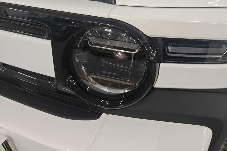 Used iCAR V23 2025 501 Four-Wheel Drive Intelligent Driving Version