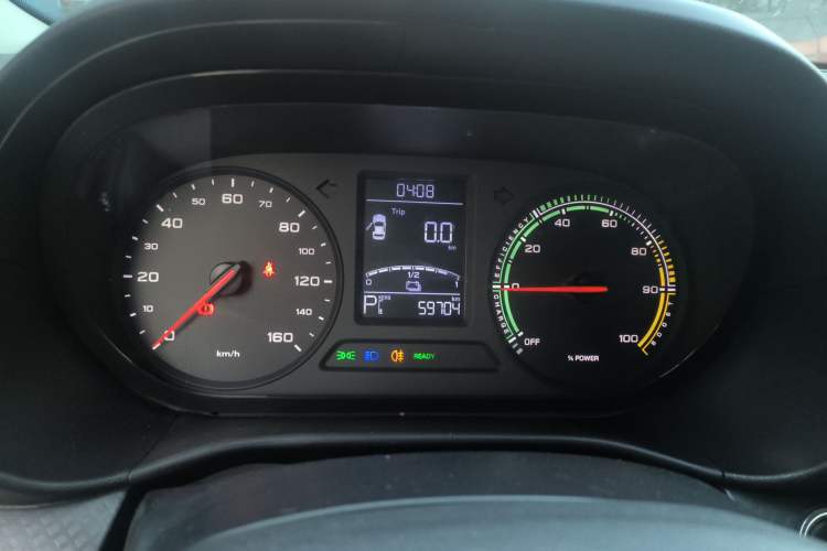 Used Roewe Clever 2021 302 km New Four-Seater Super-Efficient Version
