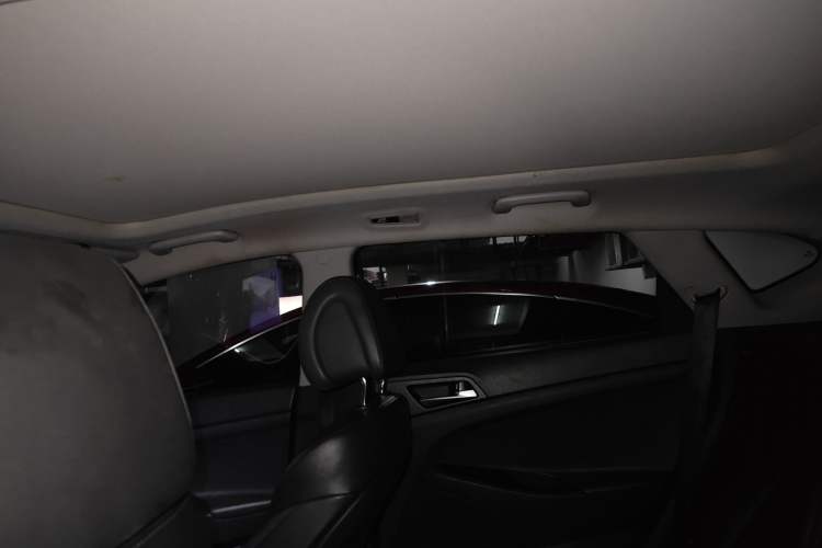 Used Hyundai Tucson 2015 1.6T Dual-Clutch Two-Wheel-Drive Smart Model
