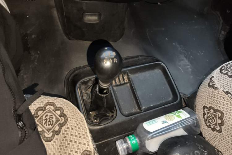 Used JAC Group Refine 2011 2.0L Shuttle Gasoline Comfort Edition HFC4GA3
