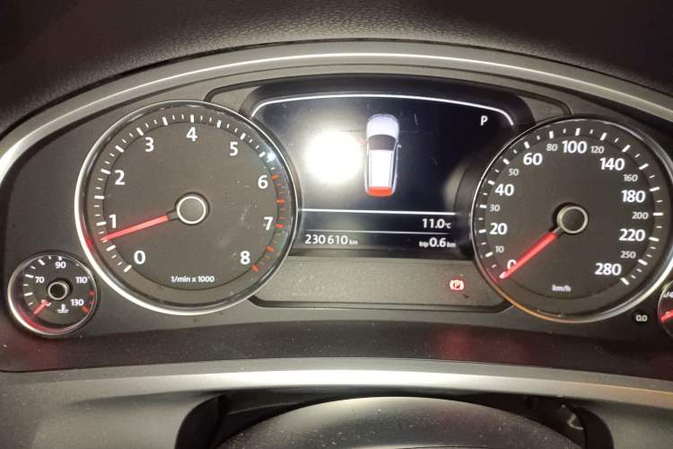 Used Volkswagen Touareg 2011 3.0 TSI Comfort Version