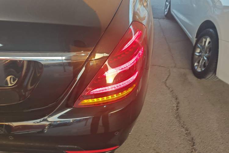 Used Mercedes-Benz S-Class 2018 S 320 L Exterior 1