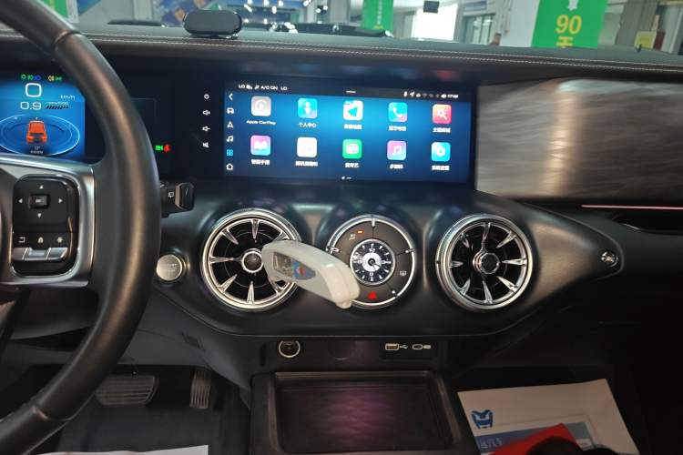 Used Tank 300 2021 Off-Road Edition 2.0T Conqueror Audio And AC Panel