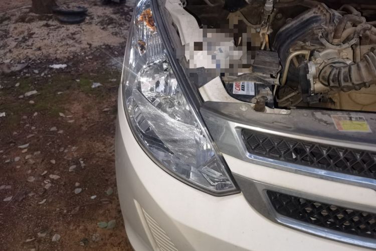 Used Wuling Rongguang V 2016 1.2L Practical Version Right Front Headlight