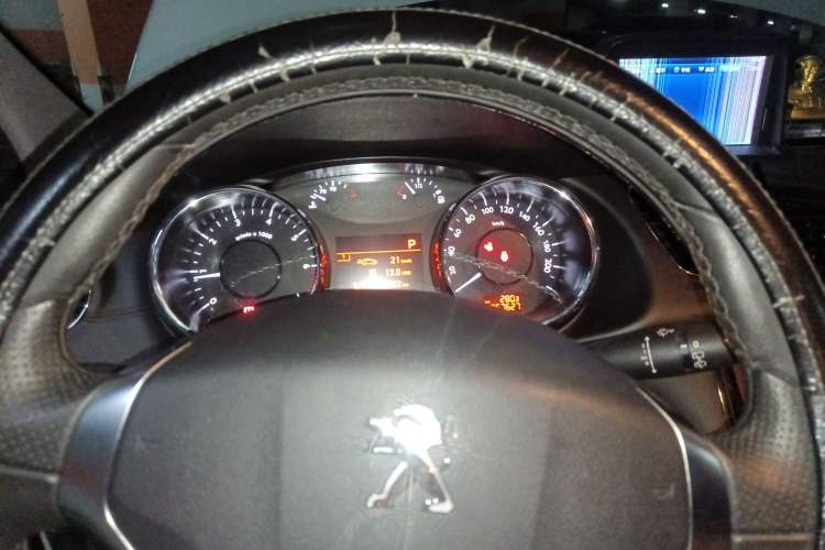 Used Peugeot 3008 2013 2.0L Automatic Trend Edition
