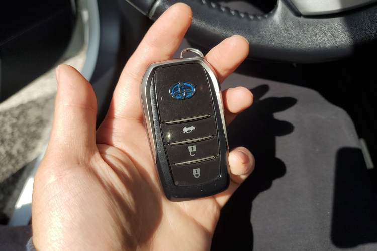 Used Toyota Corolla 2018 Dual-Engine 1.8L E-CVT Smart Edition
