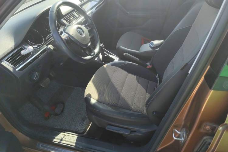 Used Volkswagen C-TREK 2018 1.5L Automatic Comfort Model