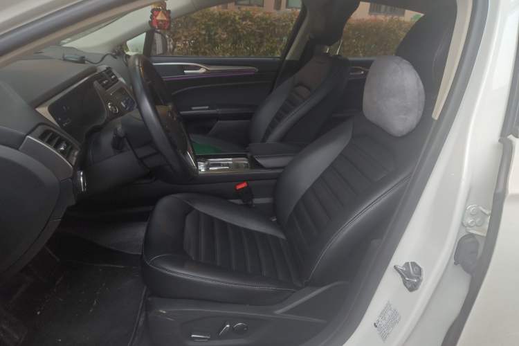 Used Ford Mondeo 2020 EcoBoost 180 Stylish Model Left Front Seat