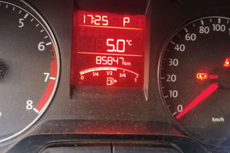 Used Volkswagen Santana 2015 1.6L Automatic Fashion Edition