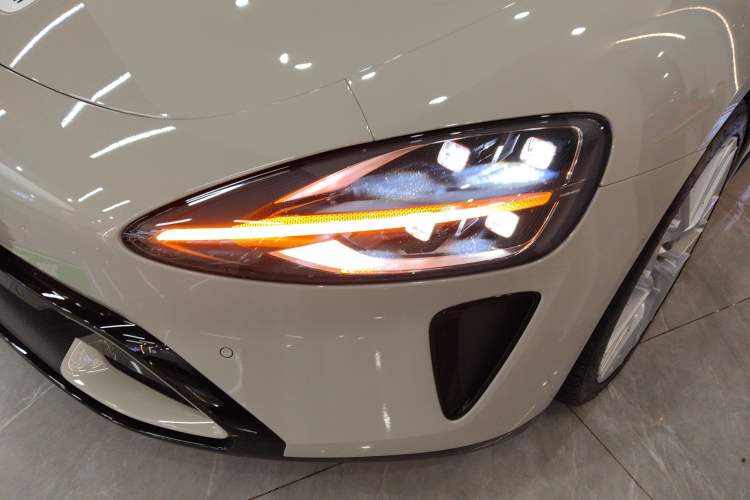 Used Xiaomi Auto SU7 2024 Rear-Drive Long-Range Intelligent Driving Version
