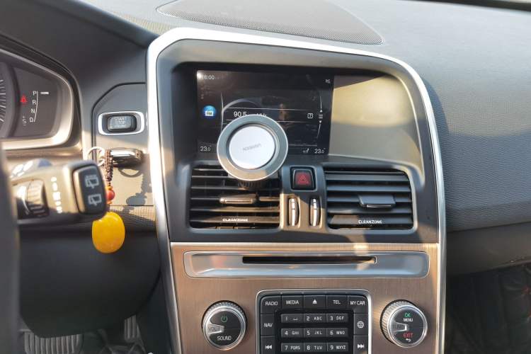 Used Volvo XC60 2017 T5 AWD Smart Upgrade Model