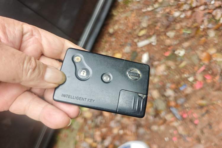 Used Nissan Teana 2004 230JM (Sunroof Version) Vehicle Key