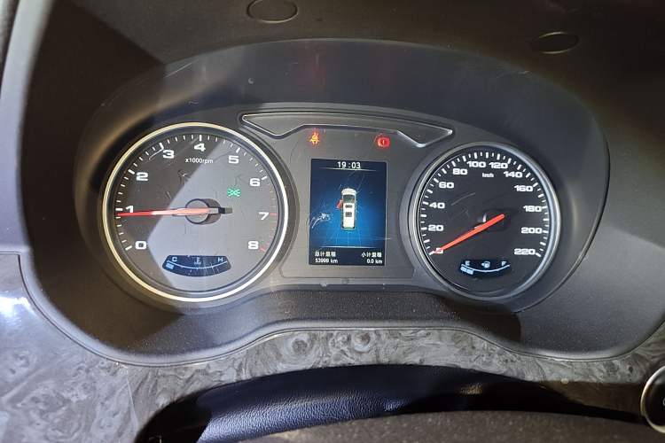 Used JAC Refine M4 2018 1.5T Manual Hybrid Luxury Version