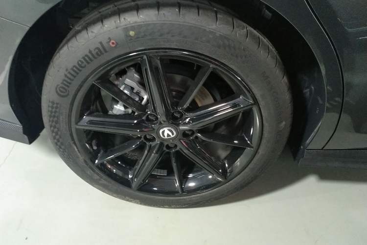 Used CHANGAN UNI-V 2024 1.5T High-Energy Version
